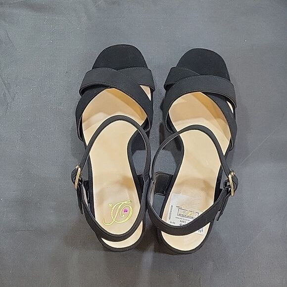 BRAND NEW DELICIO BLOCK HEEL CRISS-CROSS ADJUSTABLE BUCKLE ALMOND TOE SANDAL … - Picture 7 of 15